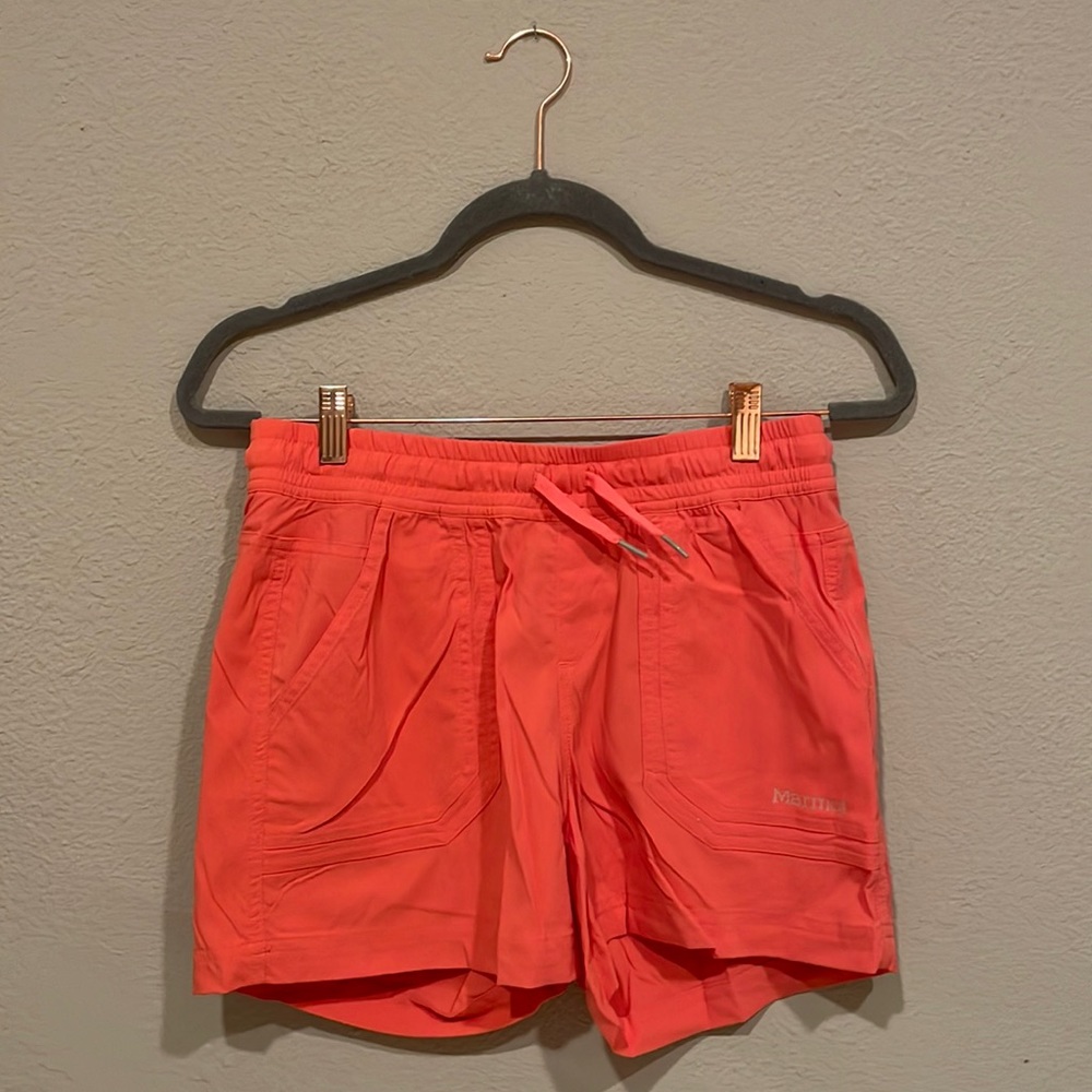 EUC Marmot Hiking Trail Short Coral Small
